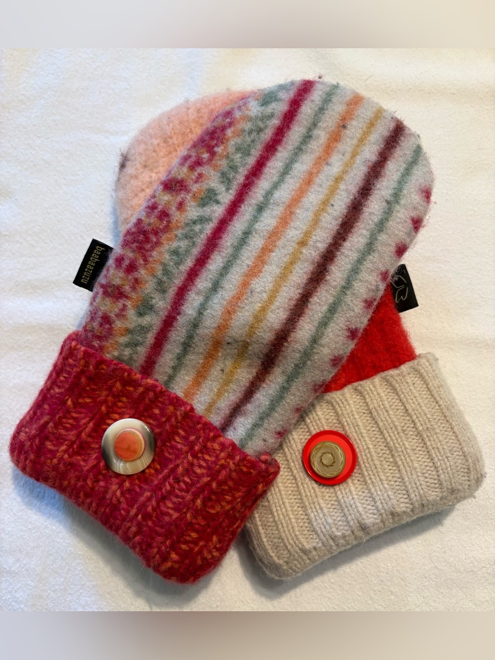 Baabaazuzu Upcycled Wool Sweater Mittens NWOT